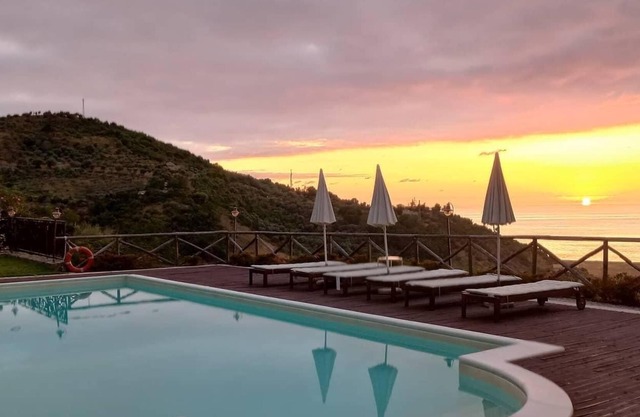Sea view room with swimming pool at Villa Tecla