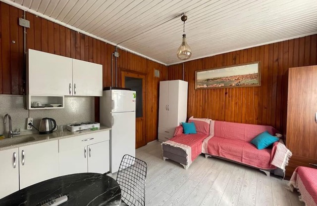 Sea View Studio House in Golden Horn