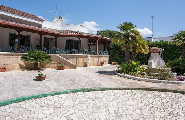 Sea view Villa in Sant'Isidoro for Beach Holidays m524