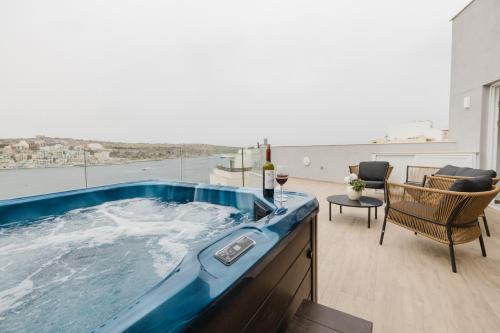 Seabreeze Apartments Penthouse By Homely Malta!