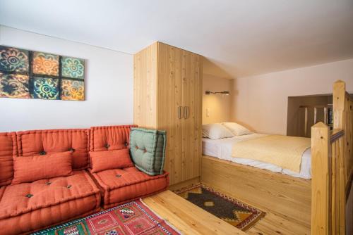 Seafront Studio with Loft Bed