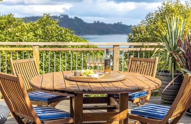 Seahorse Cottage - Stay Waiheke