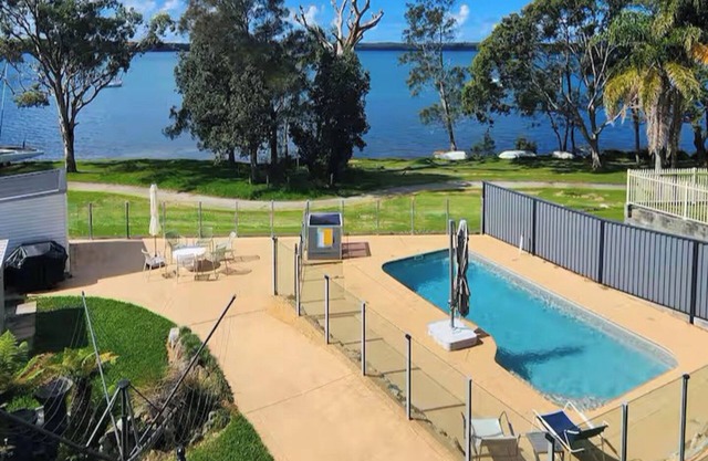 Seahorse Lakehouse at Lake Macquarie | Waterfront | Pool | SUPs | Kayaks