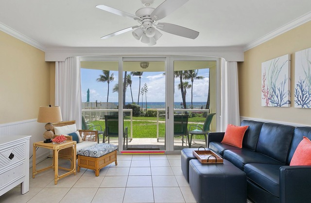 Seas the Day! 1 Bedroom/2 Bathroom Beach Condo w/Pool & Tranquil Ocean Views