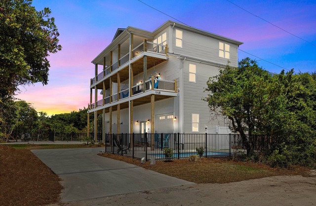 Seas Your Moment - NEW CONSTRUCTION, Pool, Elevator, VERY Short Walk to Beach