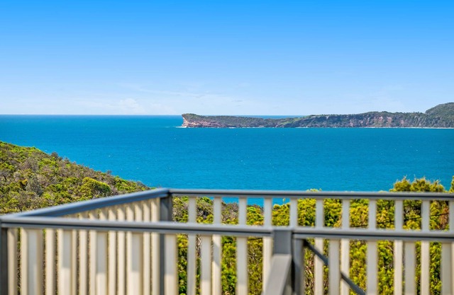 Seascape retreat at Bonny Hills! Family sized house with amazing ocean views.