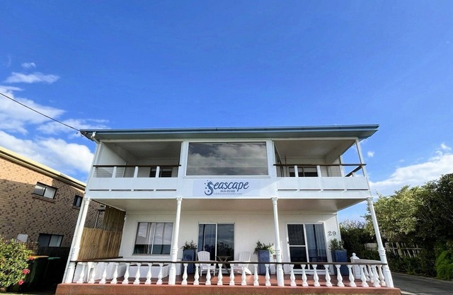 'Seascape Upstairs, TOP NOTCH