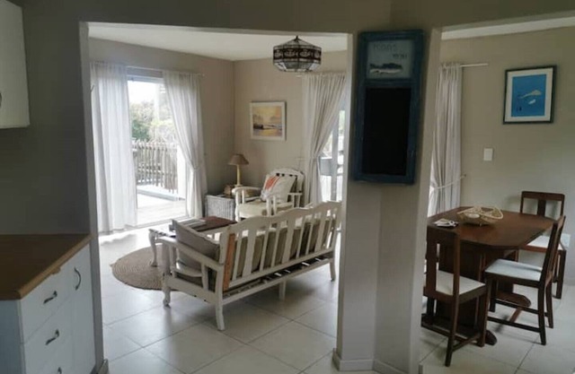 Seascapes Cottage
