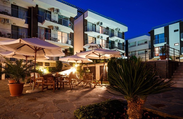 Seaside Apartment with 2 Bedrooms for up to 5 Guests