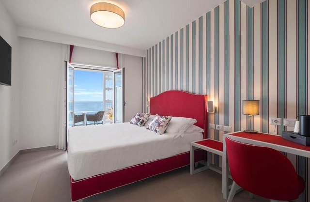 Seaside Hotel