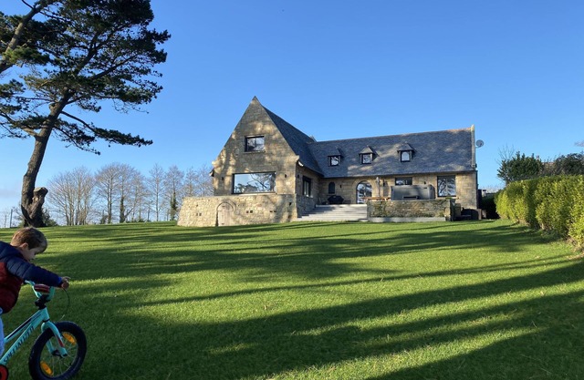 Seaside house with spa