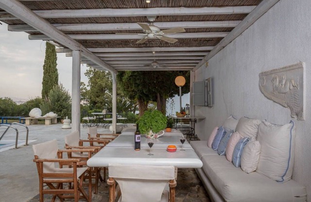 Seaside Residences near Athens with pool, basket & tennis court