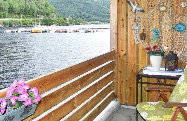 Seaside Serenity in Leirvik-By Traum