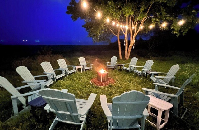 Seaside Serenity: Oceanfront Elegance in Shelburne, Nova Scotia