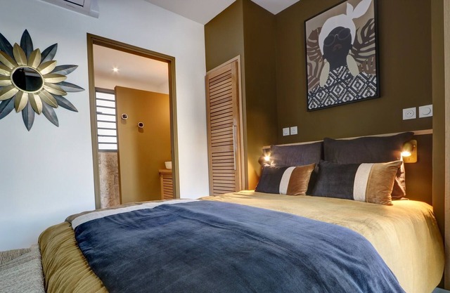 Seaside setting Charming waterfront studio "Henry