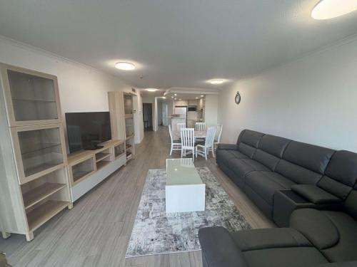 Seaside Sovereign Retreat