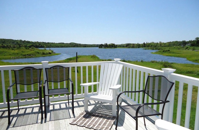Seaside Views, Private, Historic, King Bed