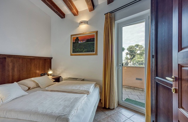 Seaside Villa Marittima Apartment Koper, Izola, Slovenia