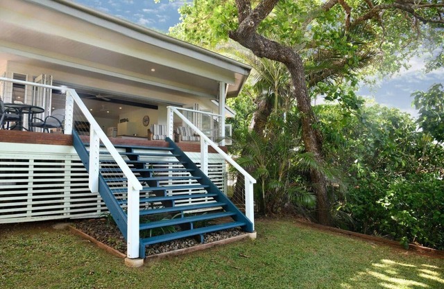 Seasons - Beachfront- Amazing views