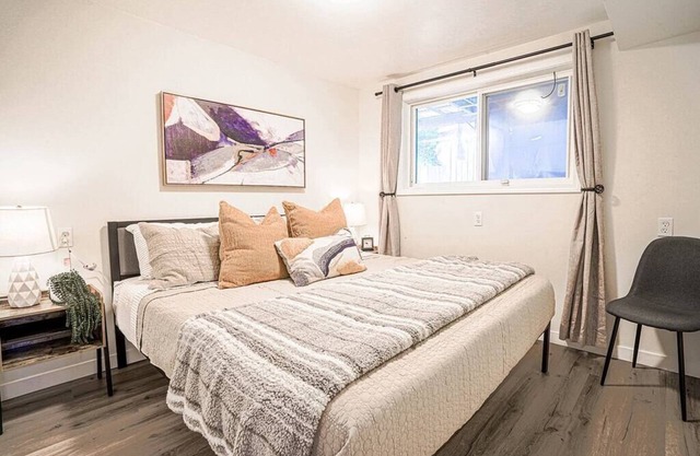 Seatac 2BR Lower Unit 5 min to Airport