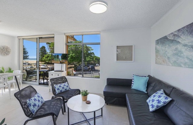 Seaview 1 Fabulous Views & Location