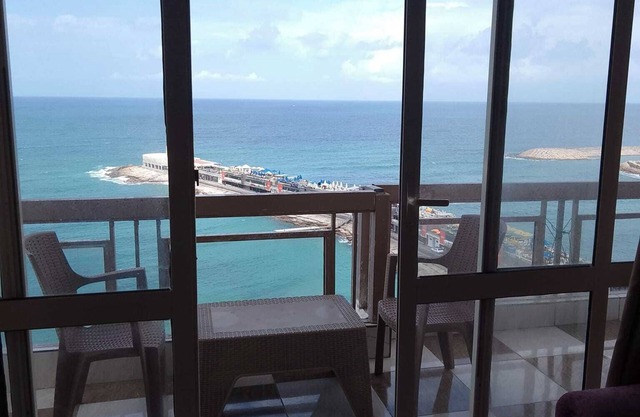 Seaview 2-bedroom apartment in the middle of Alexandria Egypt