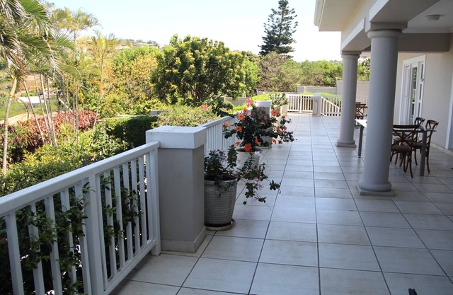 Seaview Manor Exquisite Bed & Breakfast