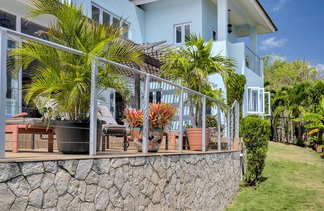 Seaview Villa