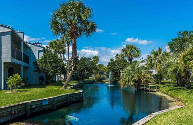 SeaWinds Dreams Premium Beachfront/Oceanfront Condo-w/Private Beach Access