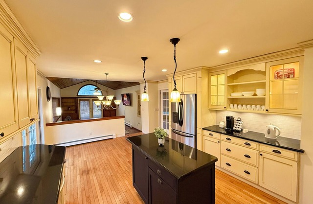 Secluded 3-Acre Retreat – Private King Suite, Full Kitchen, Near Atlantic City!