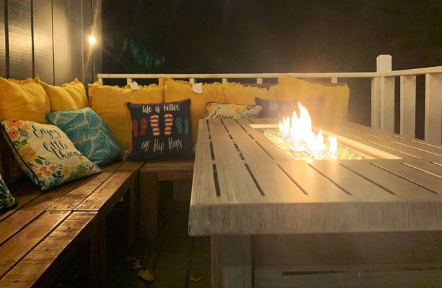 Secluded 3 Bedroom Cabin with Gameroom and 2 Fireplaces. Family Friendly,2 Acres