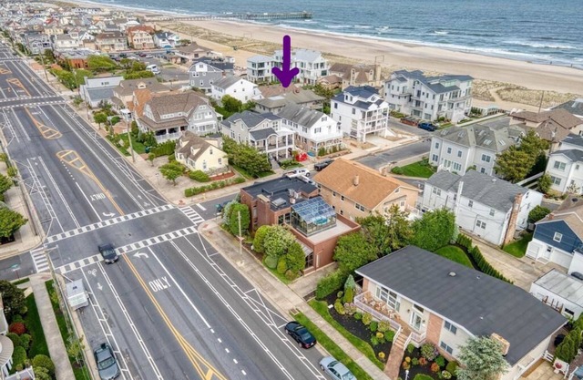 Secluded Beach Block Cul-de-Sac Midcentury Gem 2 Houses from Beach!