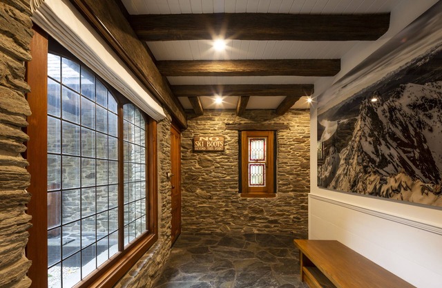 Secluded Beauty in Lake Hayes | Lakeside Home