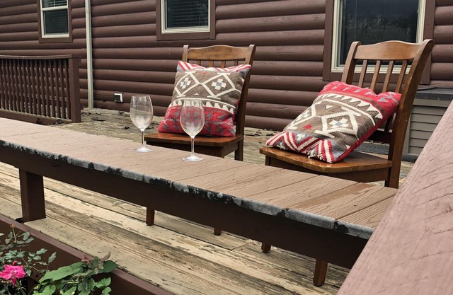 Secluded Cabin With 3 Porches & Only 7 Minutes From Ft. Leonard Wood