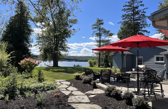 Secluded Chautauqua Lake House, private dock & beach, short stroll to town!