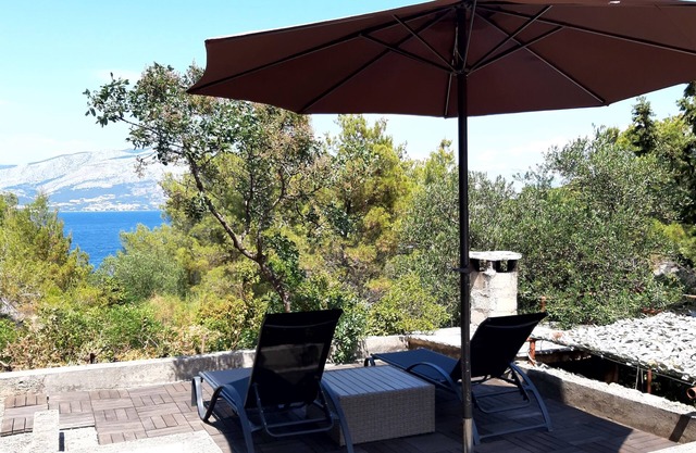 Secluded fisherman's cottage Cove Vela Lozna, Brač (K-13332)