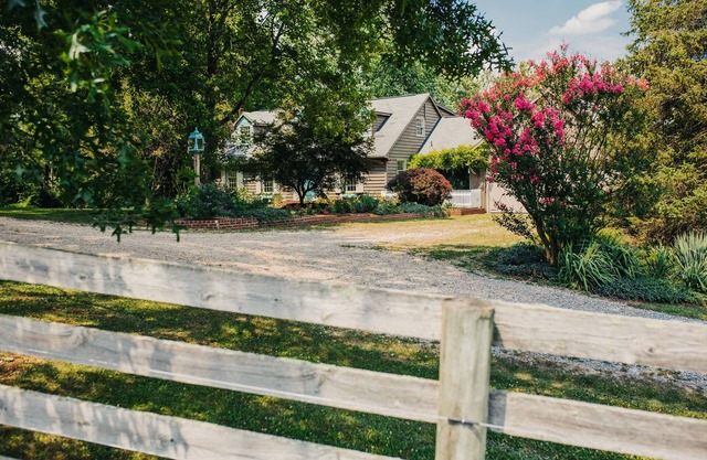 Secluded French Farmhouse Cottage 14 acres in Pennsylvania with Private Stream