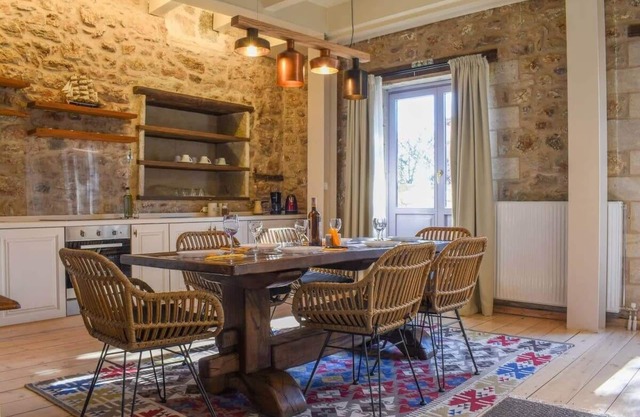 Secluded Mountain Refuge - Theonimfi Paradise Gem