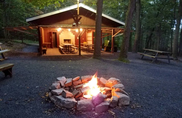 Secluded Mountain Retreat, Great For Large Groups, Near Juniata River