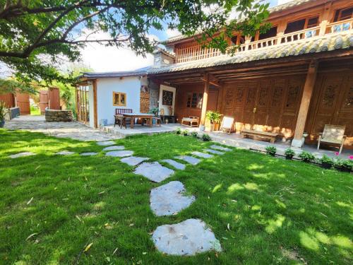 Secret Moon Guesthouse