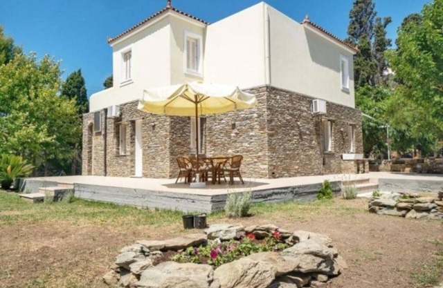 Secret Valley - Chora's Hideaway