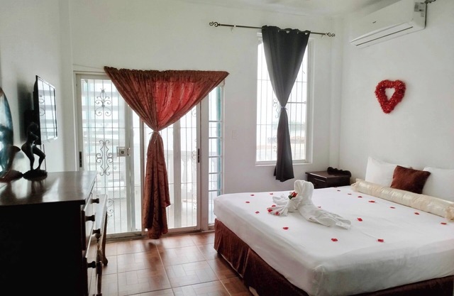 See Belize Sea View Vacation Rentals
