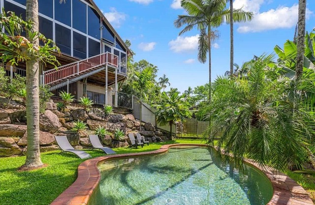 Seednest A-frame Treehouse Forest View&Game Room