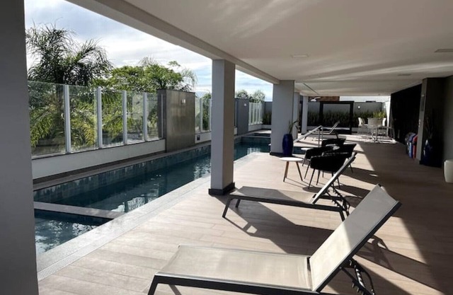 Segurança e lazer garantido no bairro do Campeche. Hospedagem com atendimento !