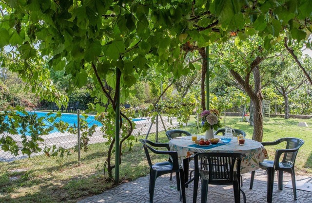 Self catering Amatalasviñas for 5 people
