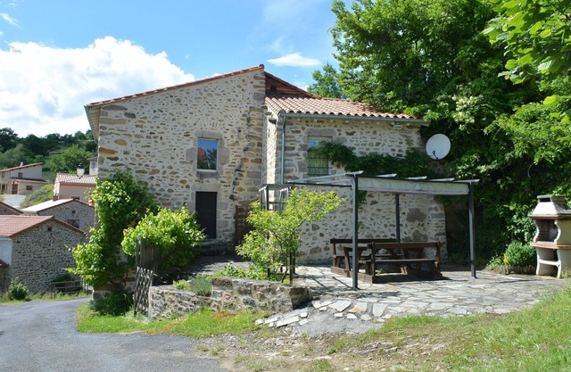 Self-catering cottage in a beautiful Haute-Loire village: Haut-Allier gorges.