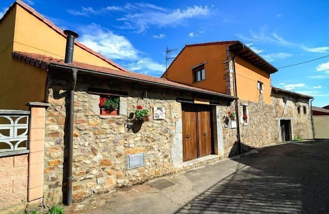 Self catering El Henar del Rey for 4 people