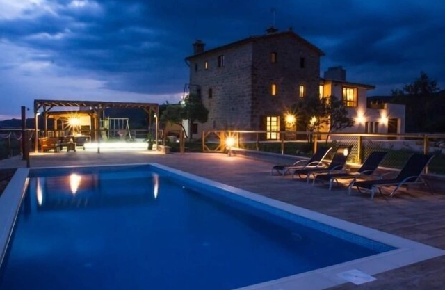 Self catering La Ribereta for 13 people