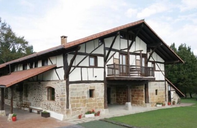 Self catering Pagaigoikoa for 3 people