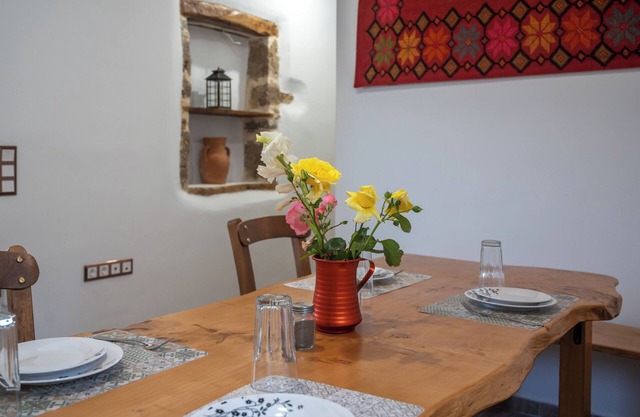Sellia Stone House, 2 bedrooms apt with magic view to the Libyan sea!